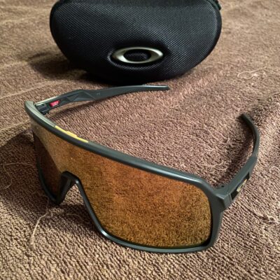 OAKLEYのSUTROが最高だった話。